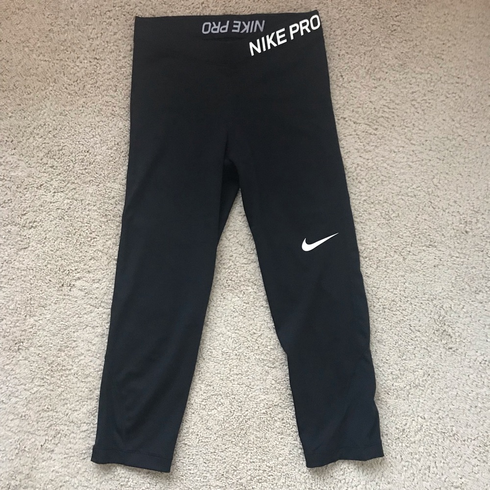 Nike Pro Capris